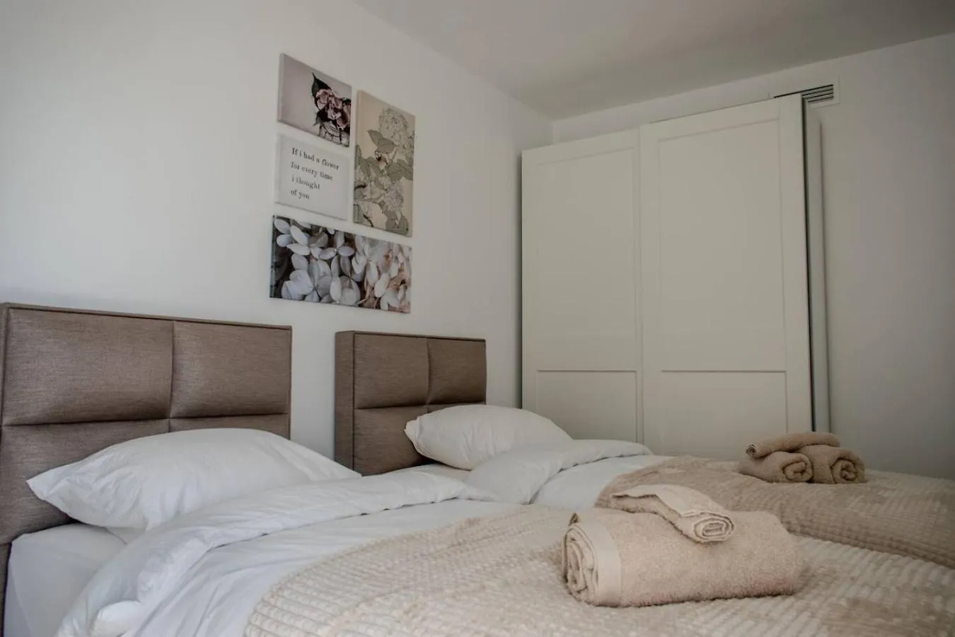 2Br Cosy Apartment With Pool And Sea View Manilva 0*,  Spain